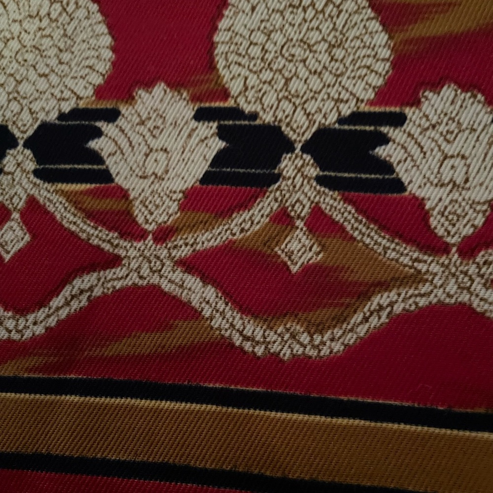Scarf - Picture 8 of 9